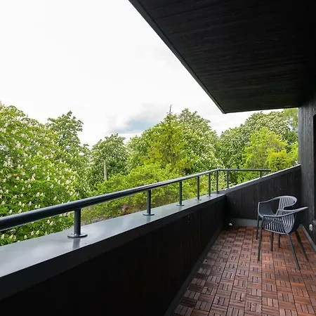 Self-check-in 3 Bedroom With Sauna And Balconies Apartman *