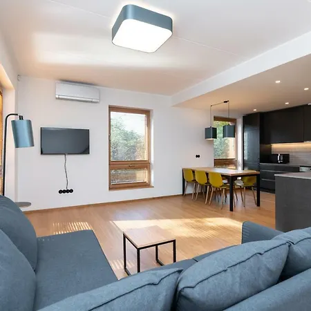 Апартаменты Self-check-in 3 Bedroom With Sauna And Balconies Таллин